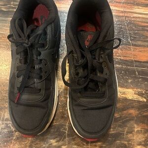 Men's Black Athletic Shoes